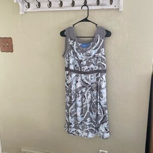 Vera Wang Dress with pockets!